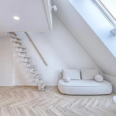 Amazing 2 X Free Parking X 24x7 Апартаменты *