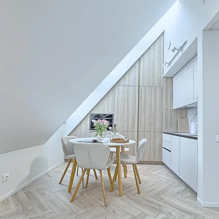 Apartment Amazing 2 X Free Parking X 24x7