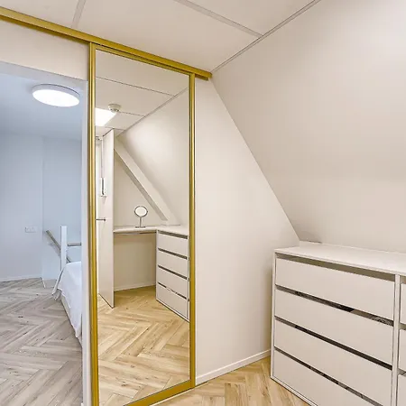 Apartment Amazing 2 X Free Parking X 24x7 *