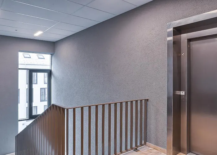 Apartment Amazing 2 X Free Parking X 24x7 *