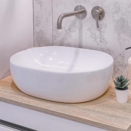 Amazing 2 X Free Parking X 24x7